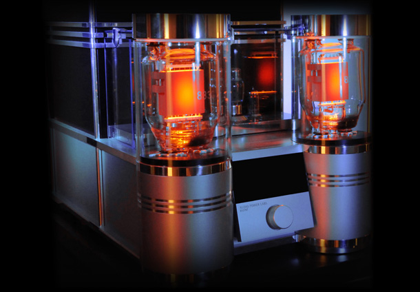 Audio-Power-Labs-833TNT-monoblocco-acceso