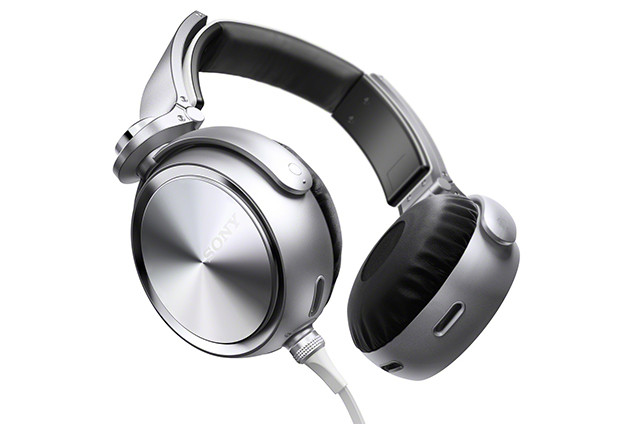 Sony MDR-XB910