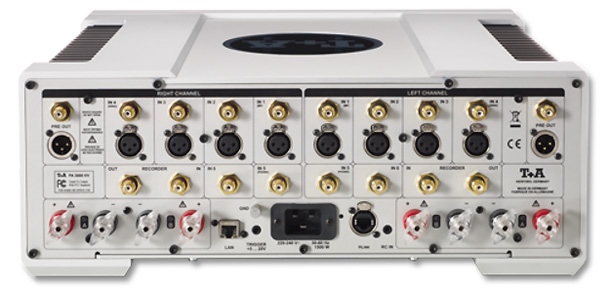t+a-mp3000hv-amplificatore-rear