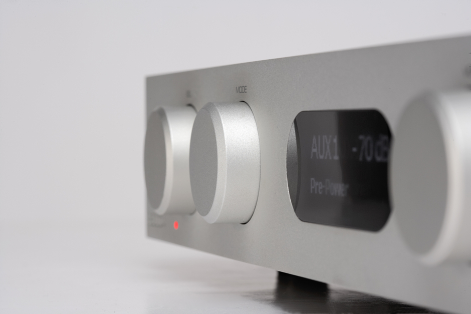 Audiolab 8300A