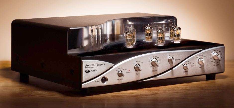 Zesto Audio Andros Téssera, il pre phono per 4 bracci 1 Zesto Audio Andros Tessera