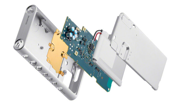 Sony NW-ZX300 side inn
