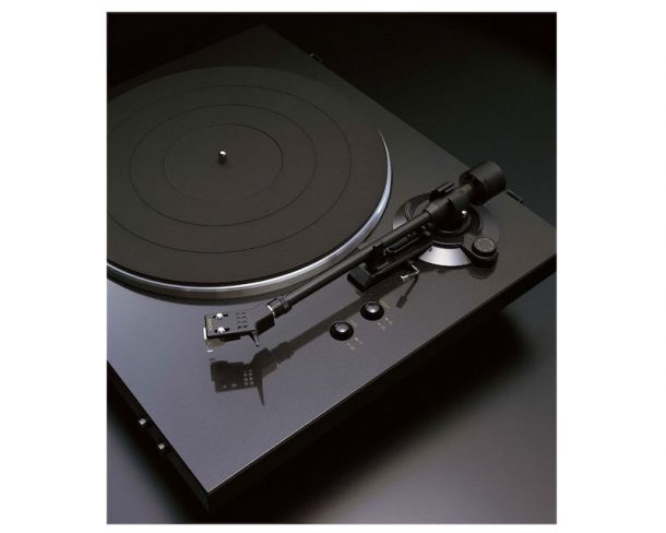 Denon DP-300F-giradischi