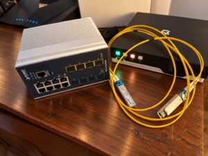 Switch Ethernet PLANET 2